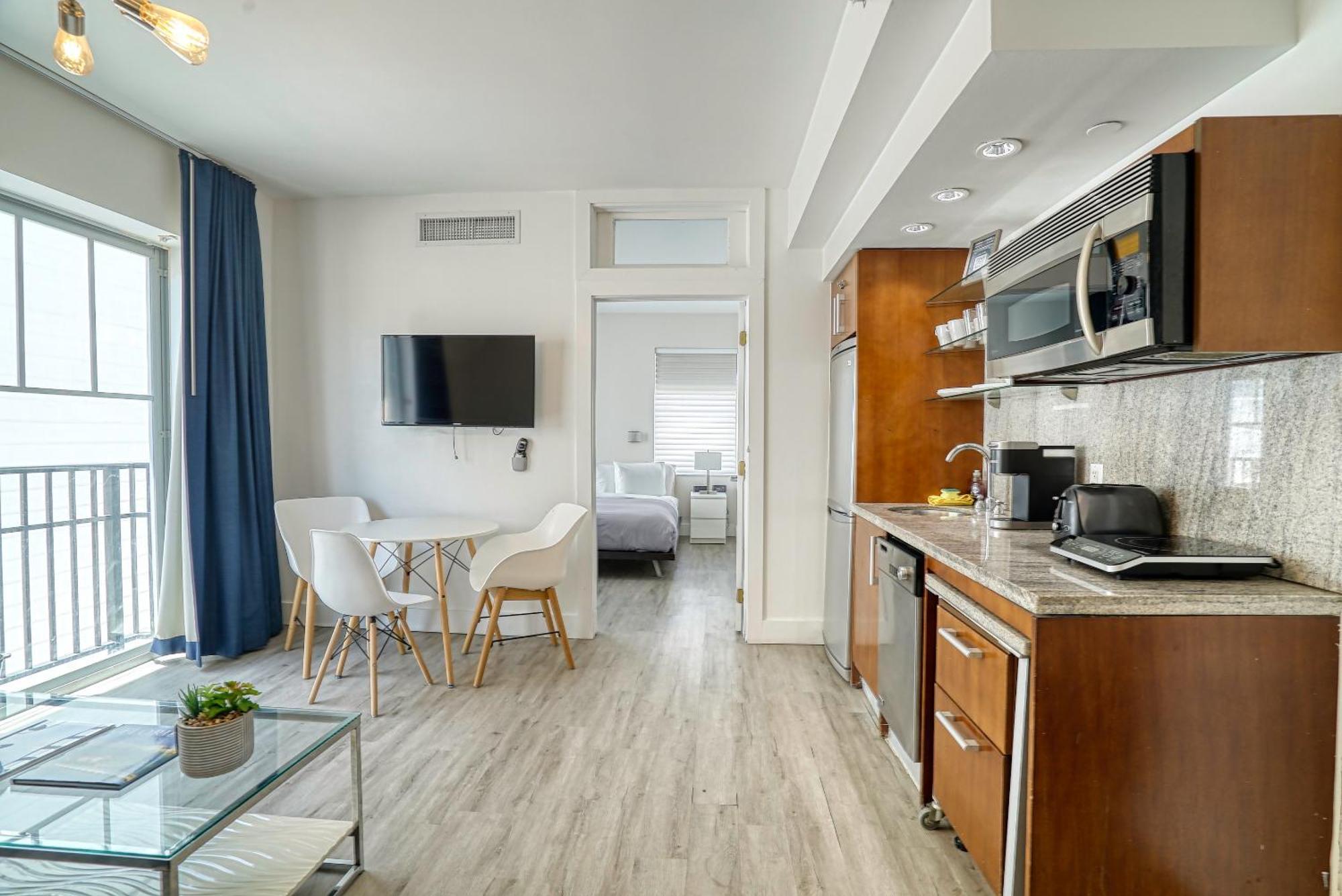 Deluxe Apartments At The Congress Miami Beach Værelse billede
