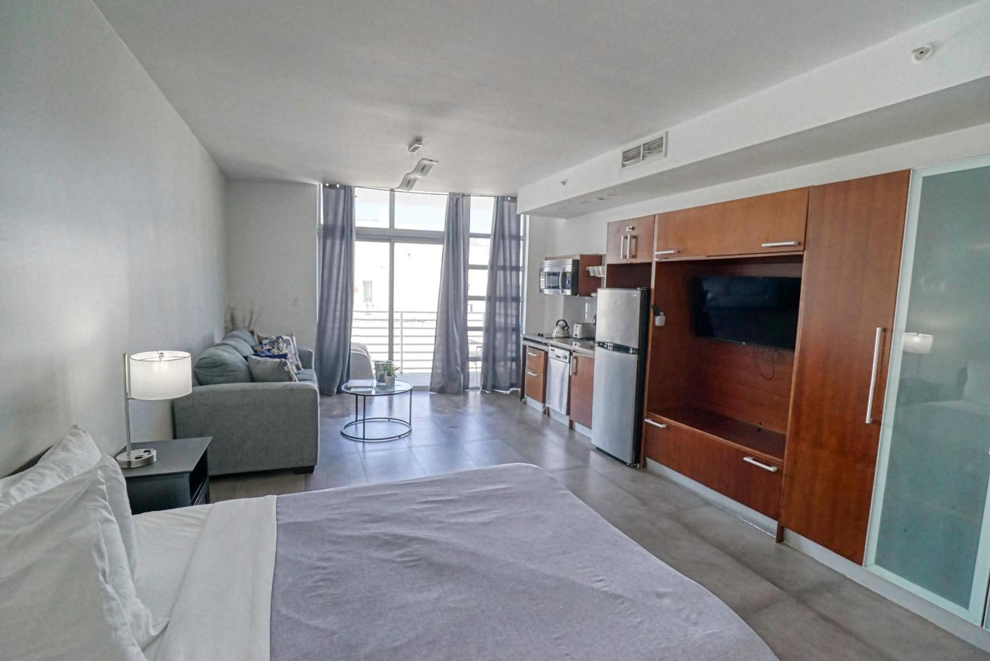 Deluxe Apartments At The Congress Miami Beach Eksteriør billede