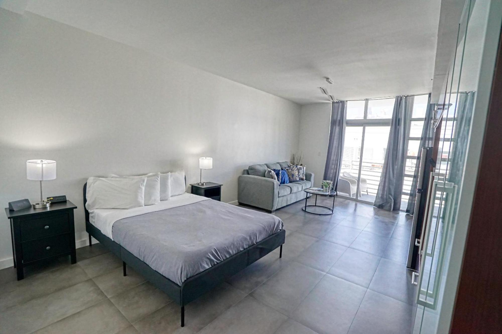 Deluxe Apartments At The Congress Miami Beach Eksteriør billede