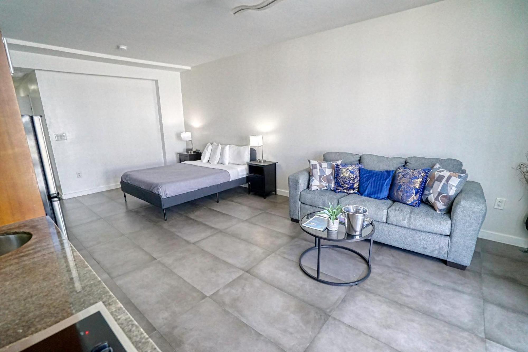 Deluxe Apartments At The Congress Miami Beach Eksteriør billede